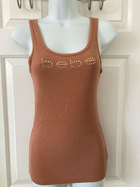 bebe Ribbed Stud Logo Tank Top - Rust
